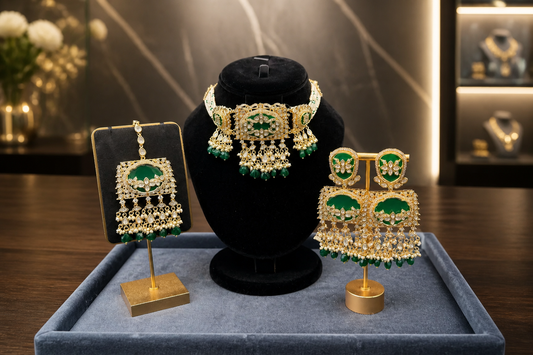 Polki Emerald Green Necklace Set