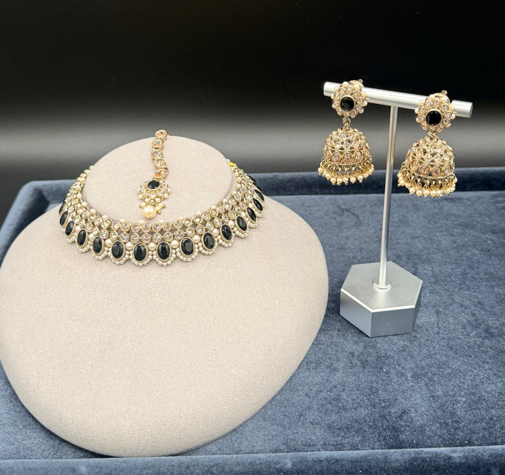 Kundan Choker Set with Jhumka Earrings