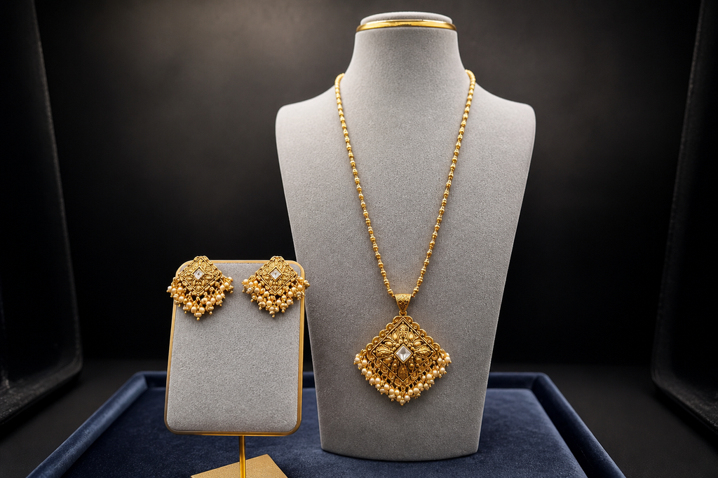 Antique Long Pendant Necklace Set